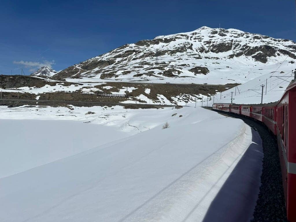 Suiza sin apuro: trenes, valles y la elegancia de un país que funciona sin alardes