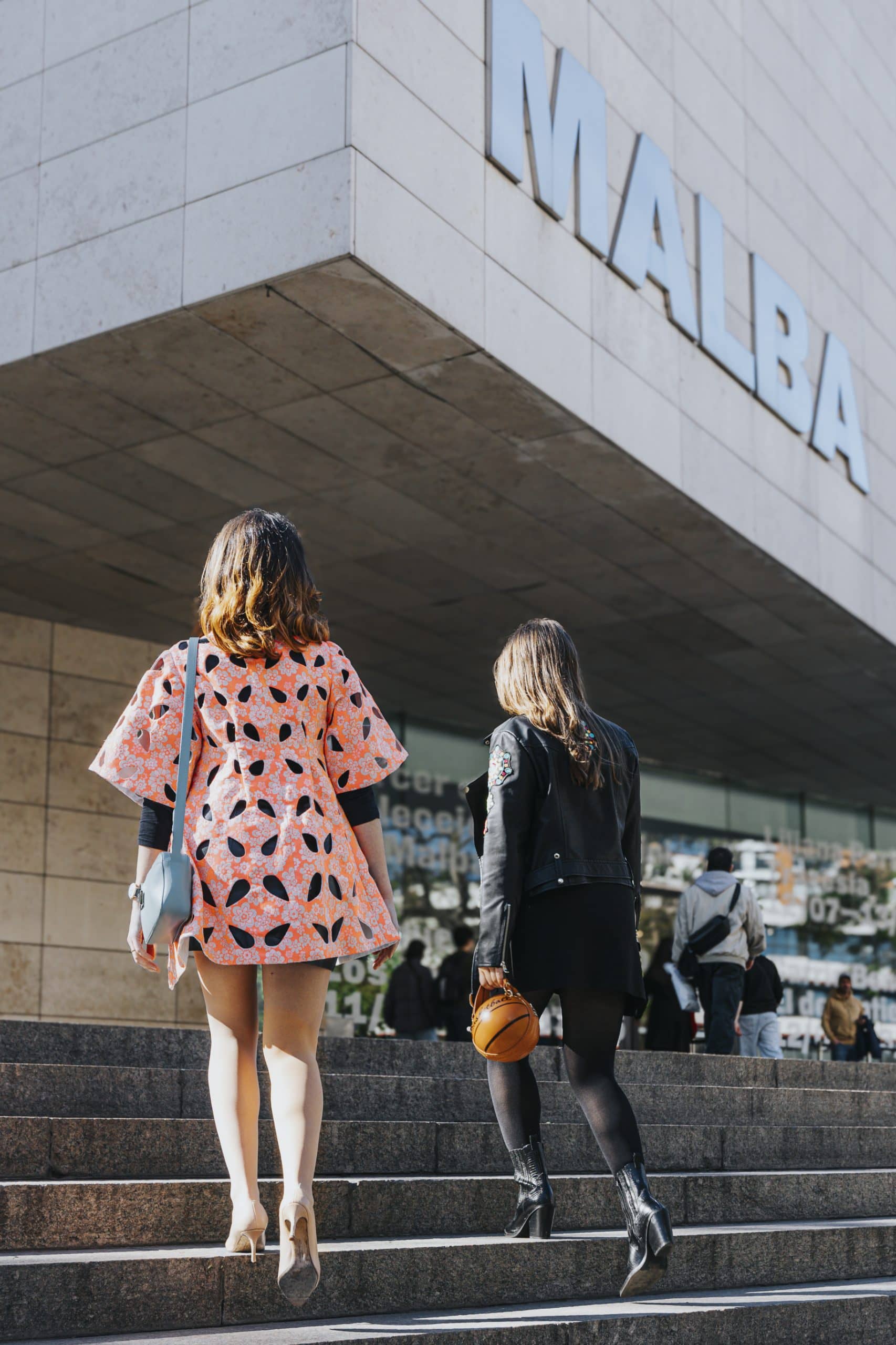 Contemporary art hunting