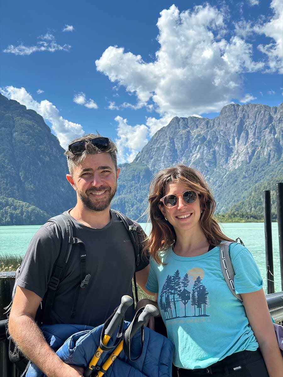 Sonrisas puras después de la caminata